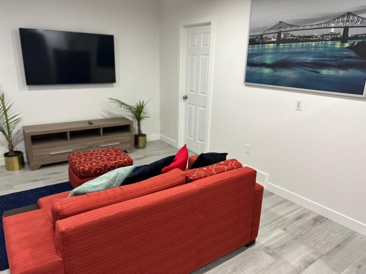 Beautiful 2 Bedroom Home Away From Home Calgary Ngoại thất bức ảnh