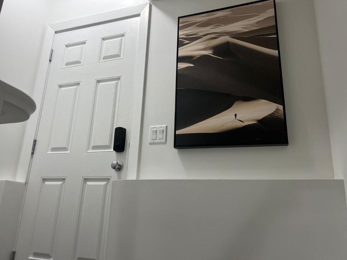 Beautiful 2 Bedroom Home Away From Home Calgary Ngoại thất bức ảnh