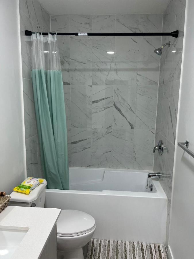 Beautiful 2 Bedroom Home Away From Home Calgary Ngoại thất bức ảnh